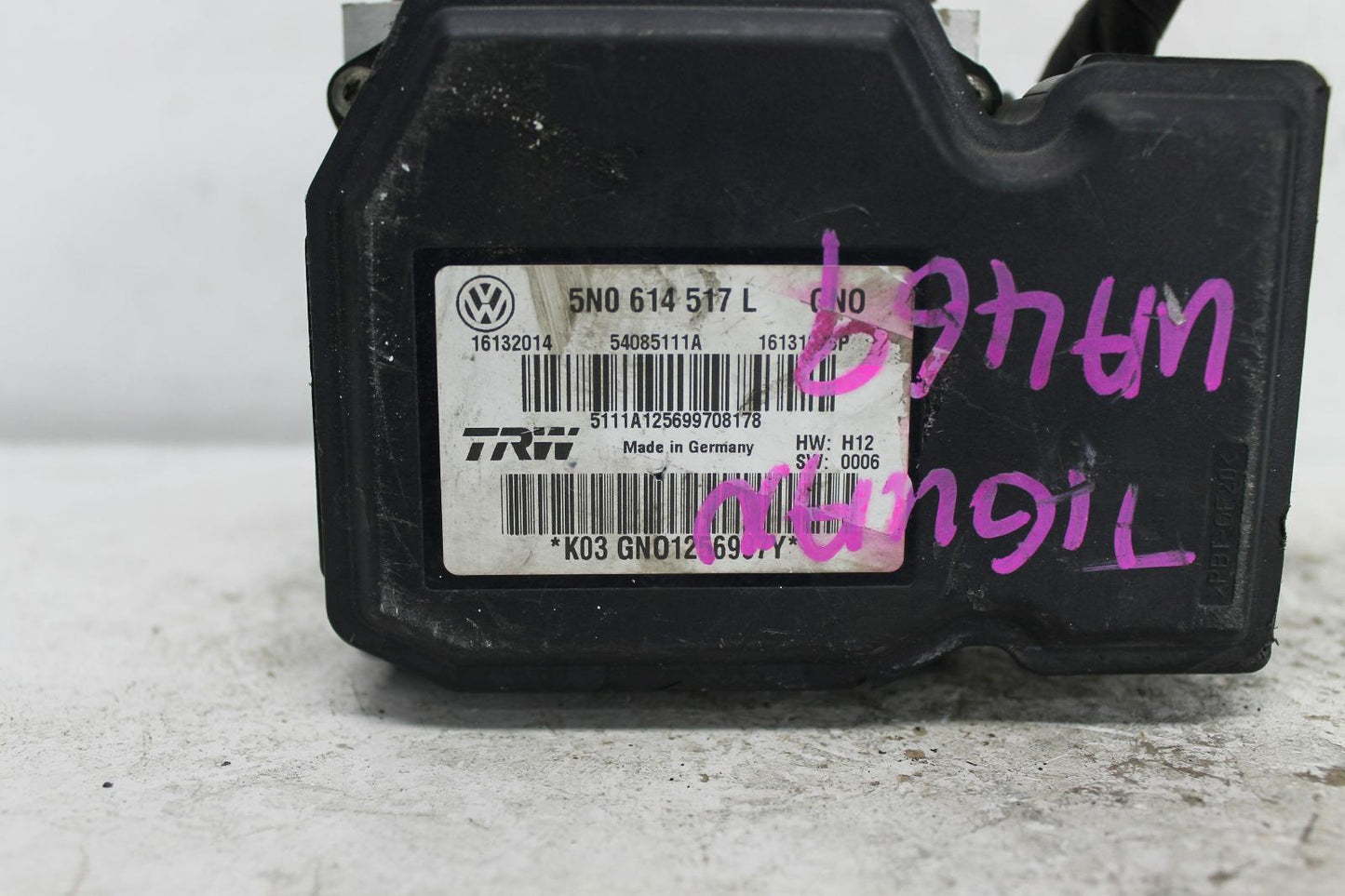 Used Volkswagen, Tiguan Abs Pump/Modulator 5N 05/08 11/09 2008 – image 2 - All Good Parts
