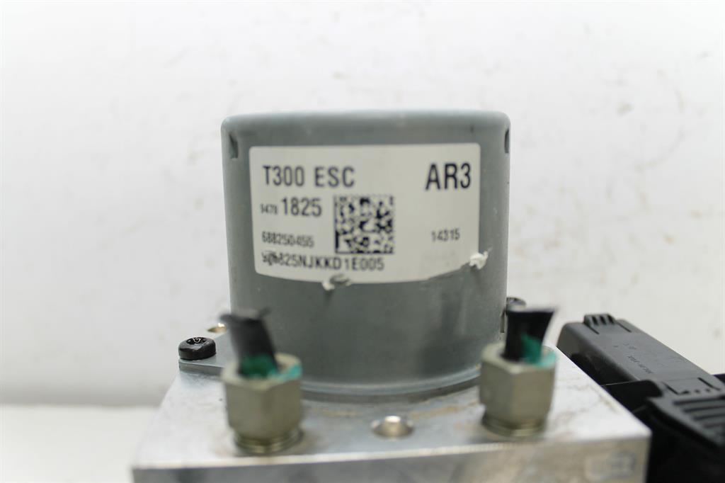 Used Holden, Barina Abs Pump/Modulator Tm 09/11 12/18 2014 – image 2 - All Good Parts