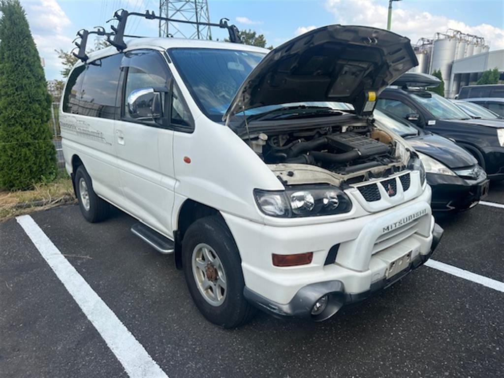 Used Mitsubishi, Delica, Rear Bumper Spacegear 90-07 2001 – image 2 - All Good Parts
