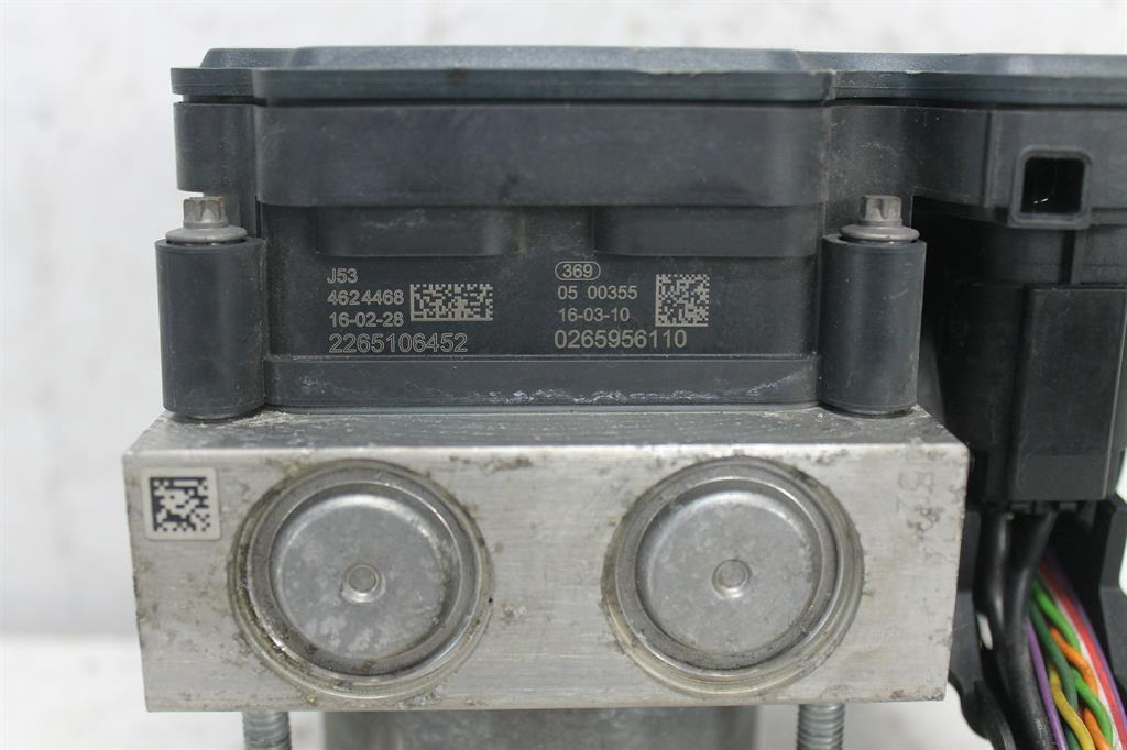 Used LDV, V80 Abs Pump/Modulator P/N 2265106452 01/13 2016 – image 2 - All Good Parts