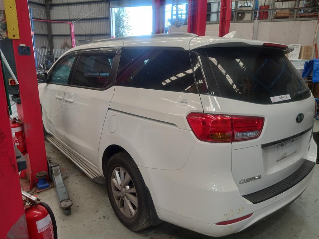 Used Kia, Carnival, Airbag Module/Sensor Module, Yp, 02/15-10/20 2017 – image 4 - All Good Parts