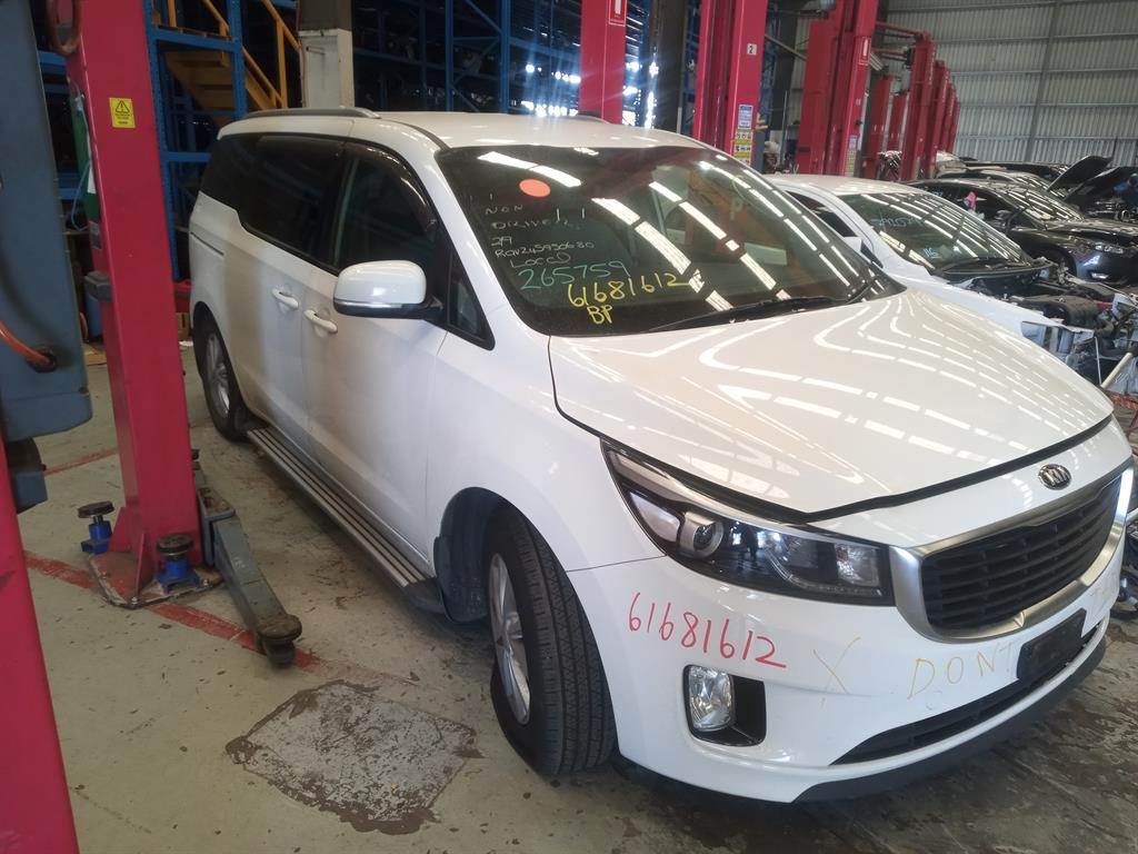 Used Kia Carnival 2017 – image 2 - All Good Parts