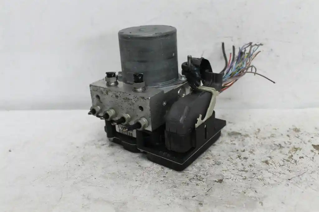 Used Jaguar, Xf Abs Pump/Modulator X250 06/08 05/15 2011 – image 1 - All Good Parts