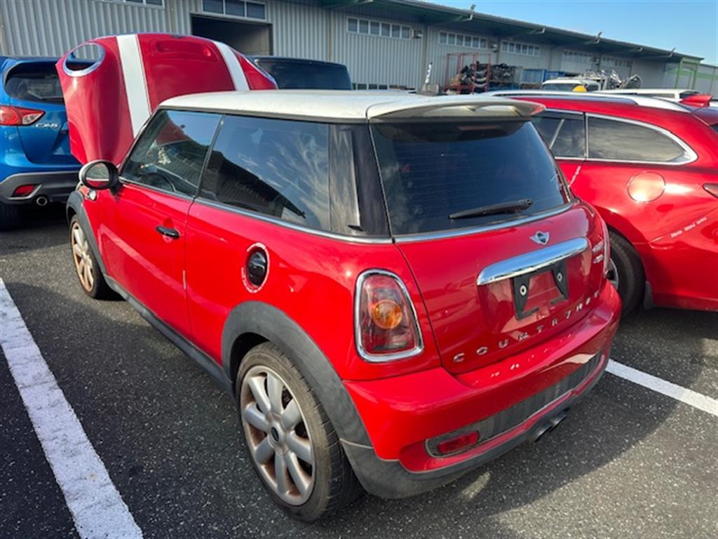 Used MINI, Cooper Right Guard Liner R55/R56/R57 03/07-12/15 2008 – image 6 - All Good Parts