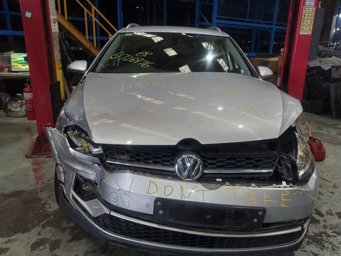 Volkswagen, Golf Rear Garnish Tailgate Lamp (Rh Side) Gen 7, Wagon Alltrack, 05/15 03/17