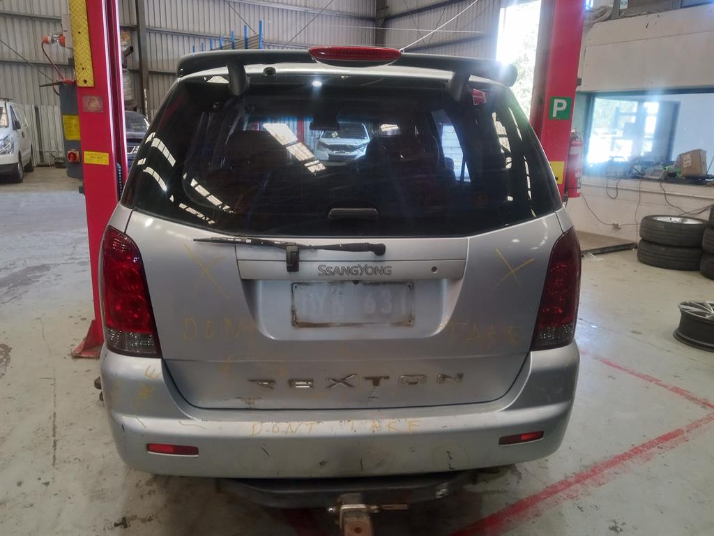 Used Ssangyong, Rexton Engine Diesel, 2.7, Turbo, (Euro 3 Vacuum Egr Type), 03/04-02/08 J1065 2005 β image 4 - All Good Parts