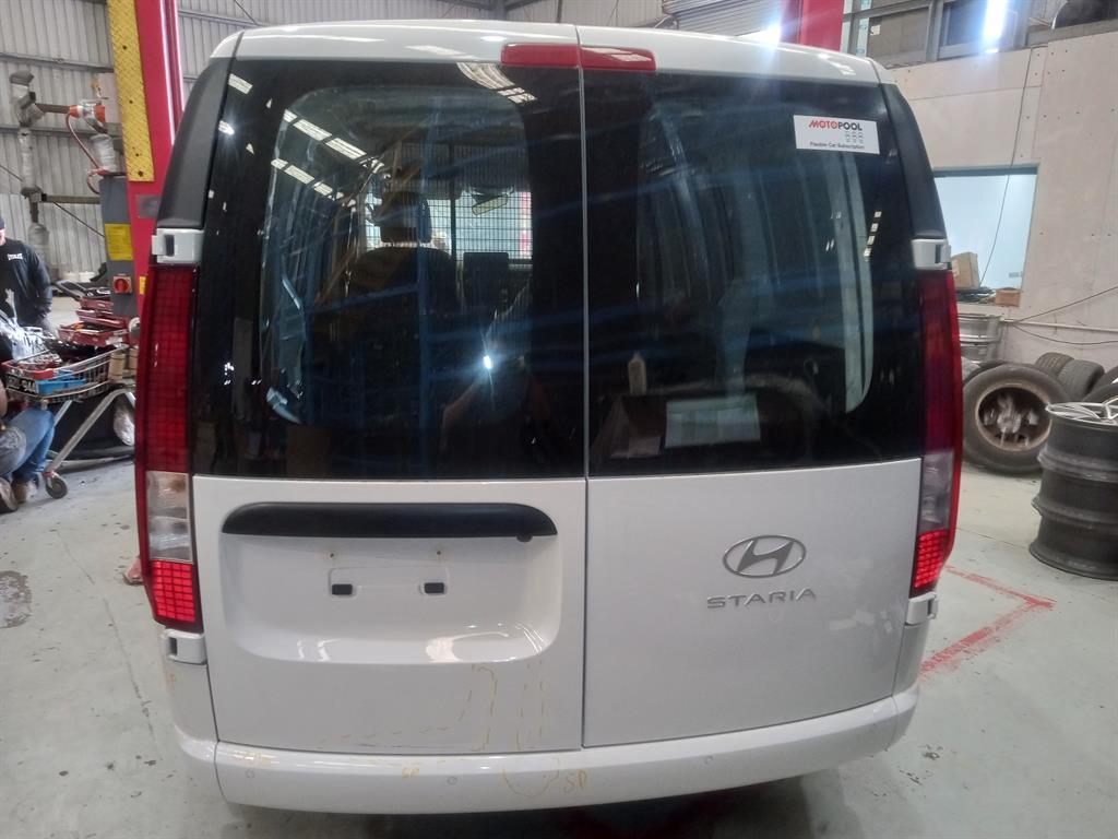 Used Hyundai Staria 2024 – image 4 - All Good Parts