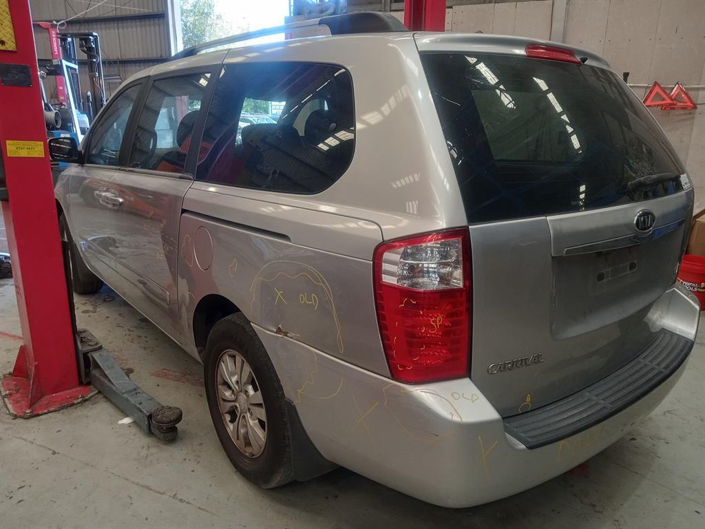 Used Kia Carnival/Grand 2012 – image 3 - All Good Parts