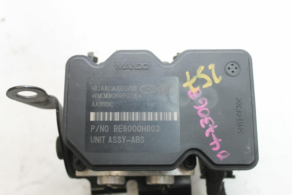 Used Hyundai, Iload/Imax Abs Pump/Modulator Iload Tq (Vin Kmf) P/N 58920 4H400 11/07 03/21 2011 – image 1 - All Good Parts