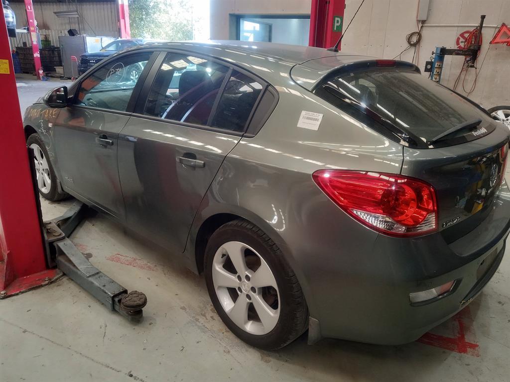 Used Holden Cruze 2013 – image 3 - All Good Parts