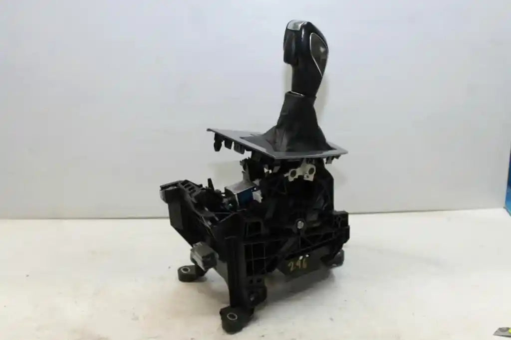 Used Ford, Focus Gear Stick/Shifter Auto T/M Diesel/Petrol Lw 05/11 08/15 2011 – main images - All Good Parts