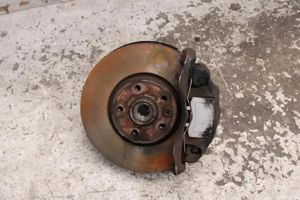 Used Volkswagen, Transporter Right Front Hub Assembly T5, Caravelle/Transport/Multivan, 03/10-06/15 J0010 2012 – main images - All Good Parts