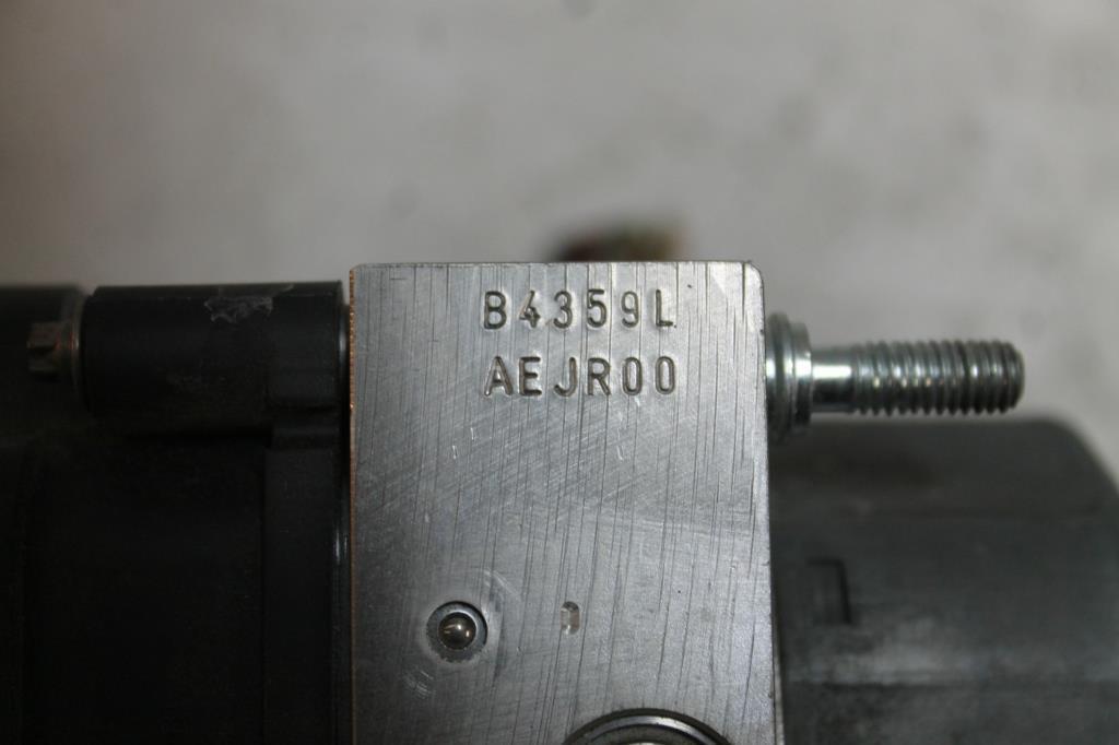 Used Renault, Clio Abs Pump/Modulator X98, 09/13-10/19 J1753 2016 – image 2 - All Good Parts