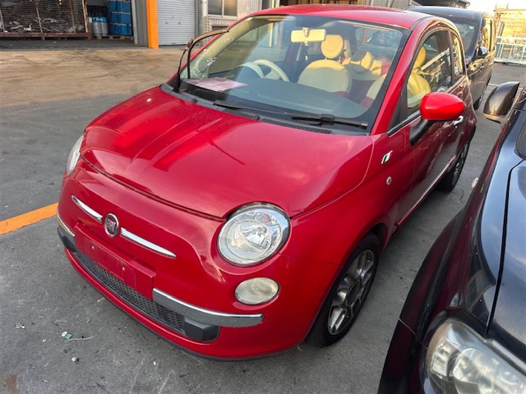 Used Fiat, 500, Front Bumper Bumper Bar, Chrome Moulding Type, 03/08-09/15 2008 – image 2 - All Good Parts