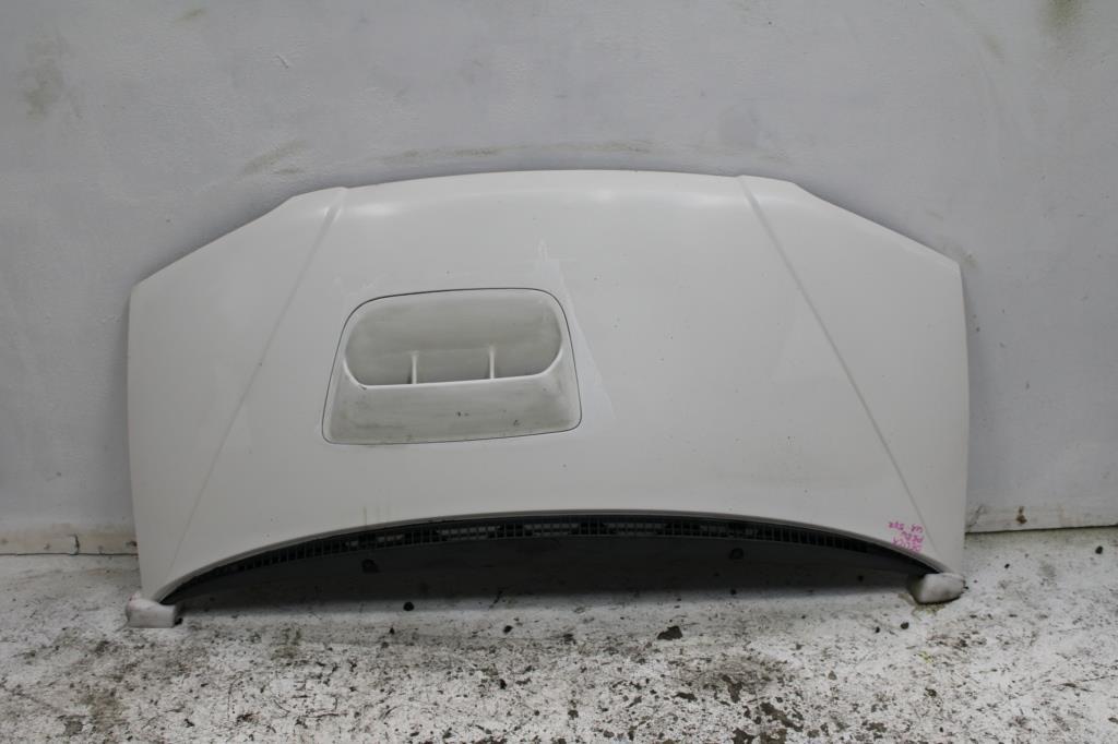 Used Mitsubishi, Delica Bonnet Spacegear W/ Scoop, 98 2001 – main images - All Good Parts