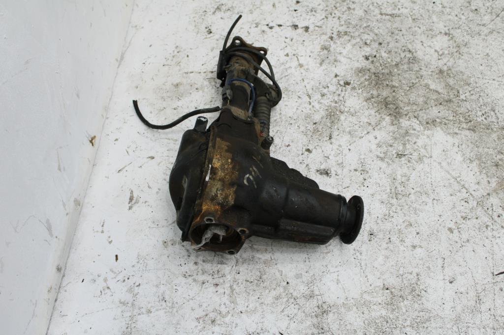 Used Mitsubishi, Delica Front Diff Assembly Spacegear 2.8, Ifs (Offset Pinion), 90 2001 – image 2 - All Good Parts