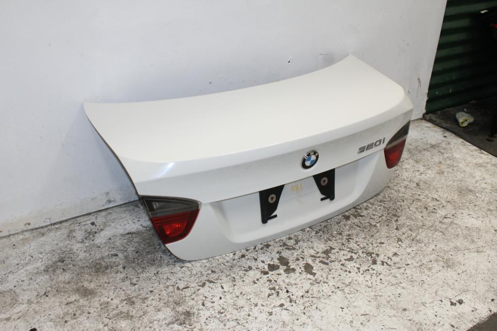 Used BMW, 3 Series Bootlid/Tailgate Bootlid E90, Sedan, Non Spoiler Type, 03/05 09/08 2005 – image 2 - All Good Parts