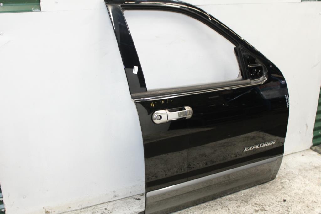 Used Ford, Explorer Right Front Door Ut-Uz 10/01 08/05 2005 – image 2 - All Good Parts