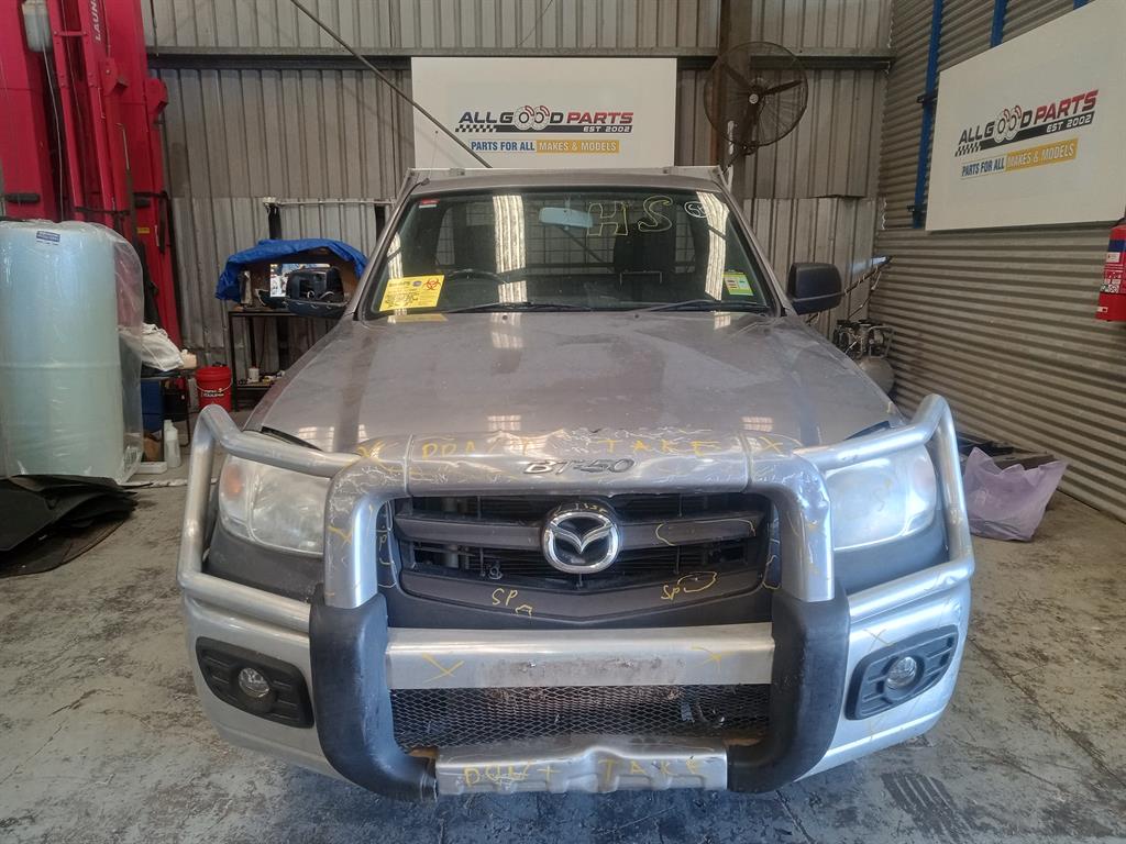 Mazda, BT50 Left Front Hub Assembly Un 4Wd, Non Abs Type, 11/06 09/11