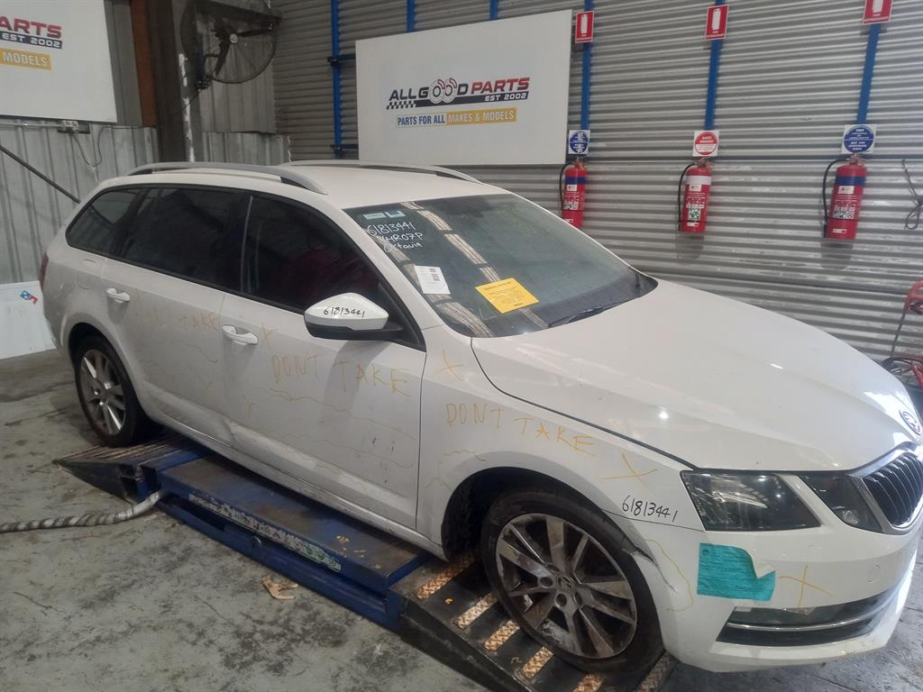Used Skoda, Octavia A/C Compressor Ne Petrol/Diesel, Delphi, 09/13 09/20 2019 – image 4 - All Good Parts