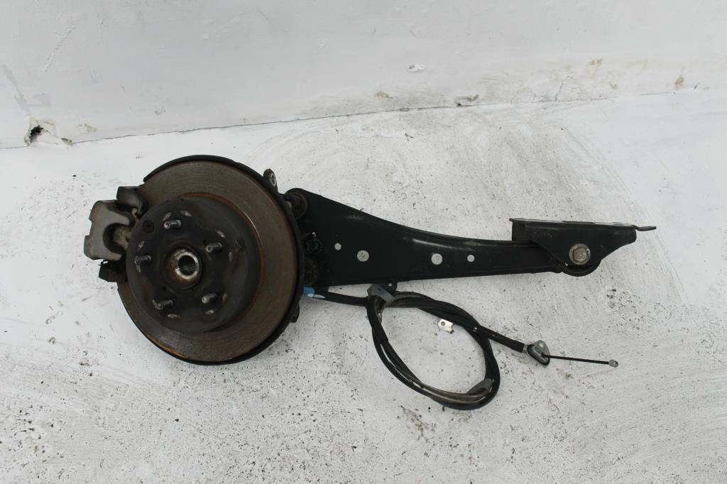 Toyota, RAV4 Right Rear Hub Assembly Aca33 4Wd, Abs Type, 11/05 11/12