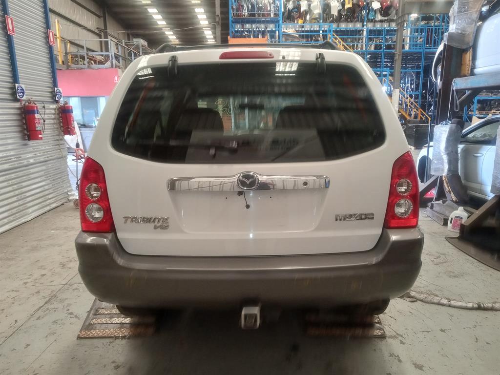 Used Mazda Tribute 2004 – image 4 - All Good Parts
