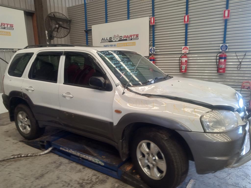 Mazda, Tribute Right Front Hub Assembly Abs Type Yu Series, 02/01 03/08
