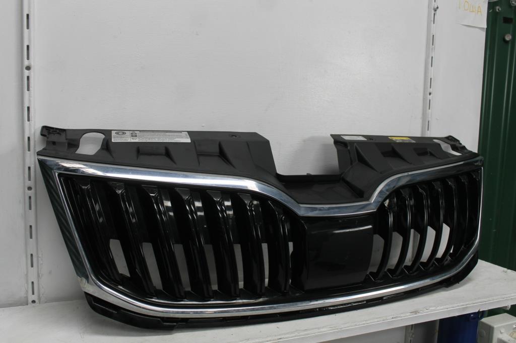 Used Skoda, Octavia Grille Radiator Grille Ne, Standard/Rs, Black Glossy, 02/17 09/20 2019 – image 2 - All Good Parts