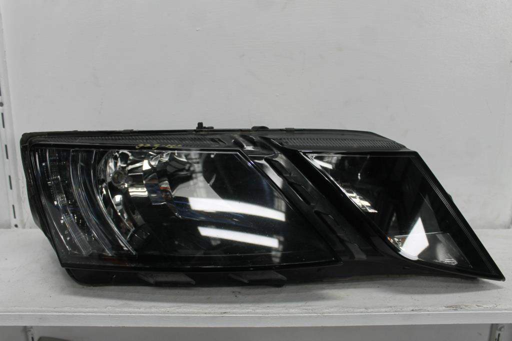Skoda, Octavia Right Headlamp Ne Halogen Type, 03/17 09/20