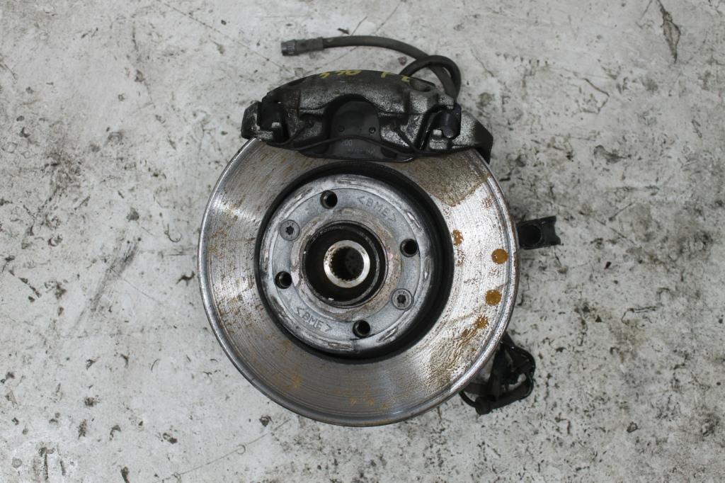 Used Renault, Clio Left Front Hub Assembly X98 Non Rs Sport Type, 09/13 10/19 2015 – main images - All Good Parts