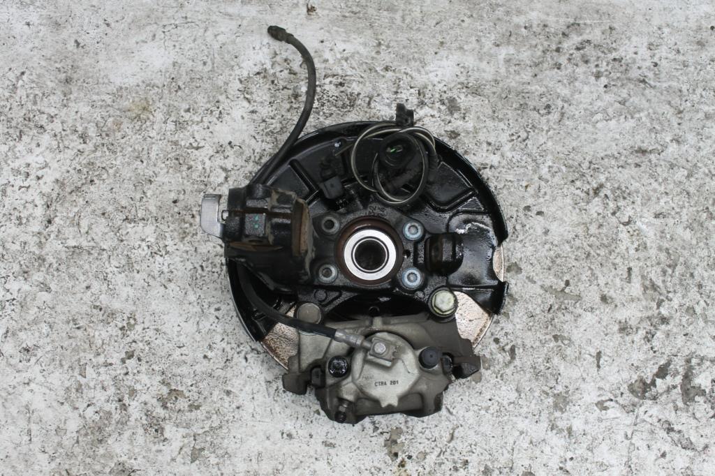Volkswagen, Tiguan Right Front Hub Assembly 2.0 Turbo Petrol, 5N, 05/08 08/16