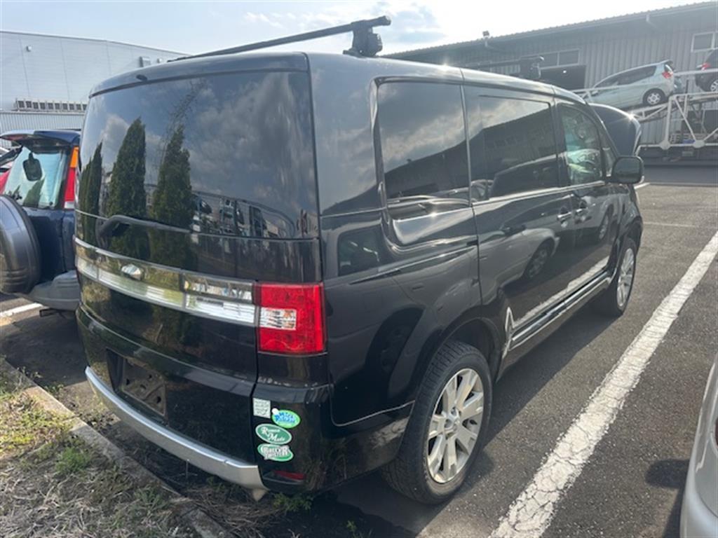 Used Mitsubishi, Delica, Bonnet 5Th Gen 07- (Import) 2009 – image 3 - All Good Parts