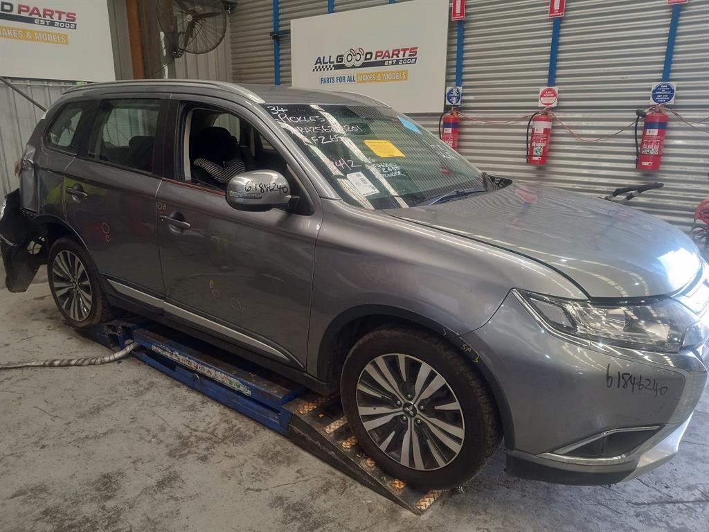Used Mitsubishi, Outlander Left Front Door Window Zj-Zl, 10/12-07/21 2018 – image 4 - All Good Parts