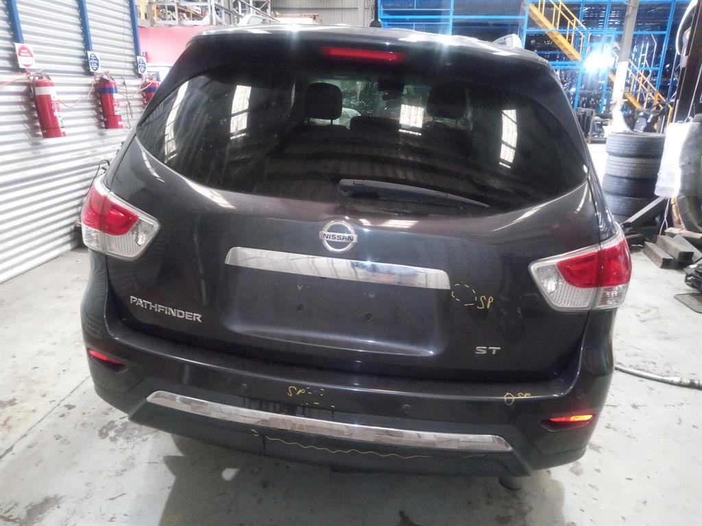 Nissan, Pathfinder Bonnet R52 06/13 11/16