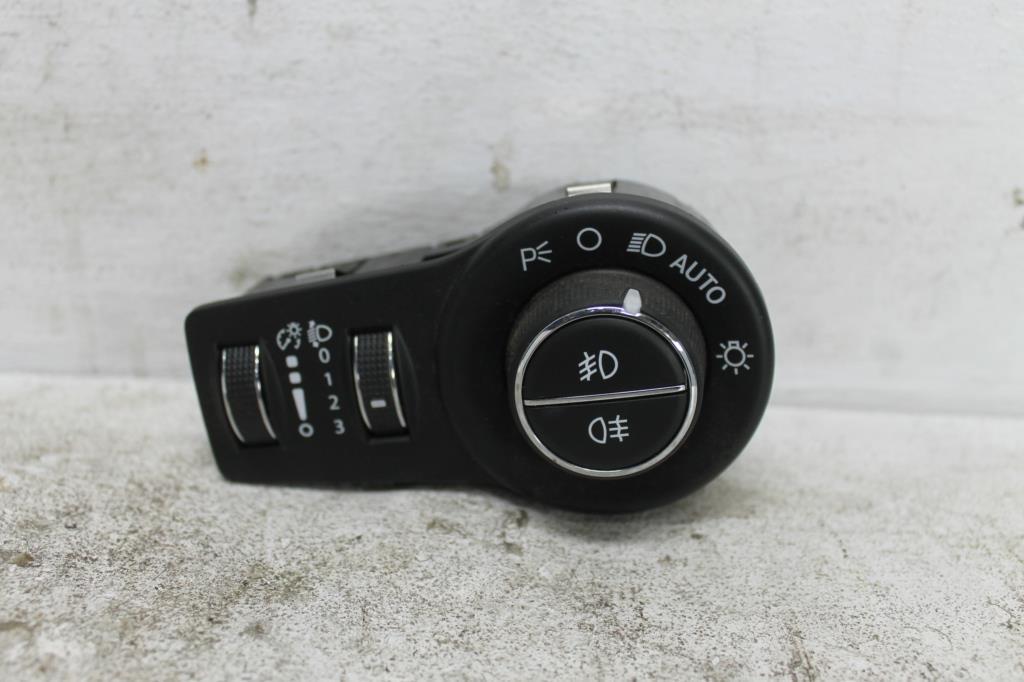 Used Jeep, Cherokee Combination Switch Headlamp Switch Auto Type, W/Foglamp Type, Kl, 02/14 11/22 2015 – main images - All Good Parts