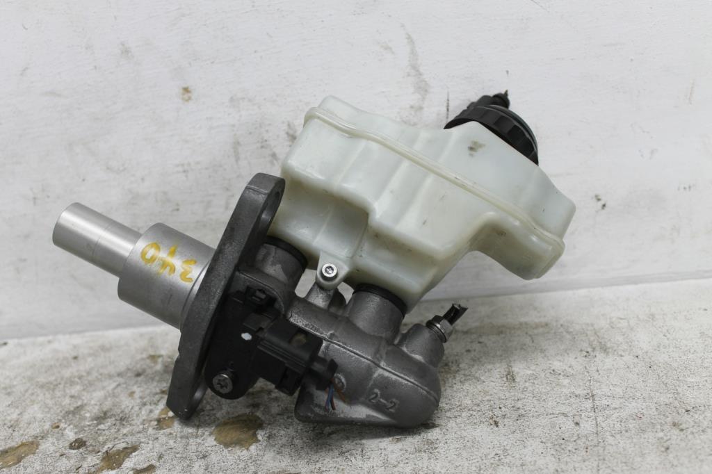 Used Volkswagen, Tiguan Master Cylinder 5N 08/11-08/16 2014 – image 2 - All Good Parts