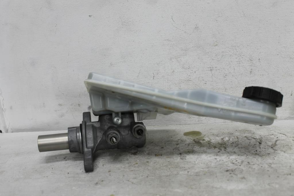 Used Ford, Focus Master Cylinder Lz 07/15 11/18 2017 – image 2 - All Good Parts