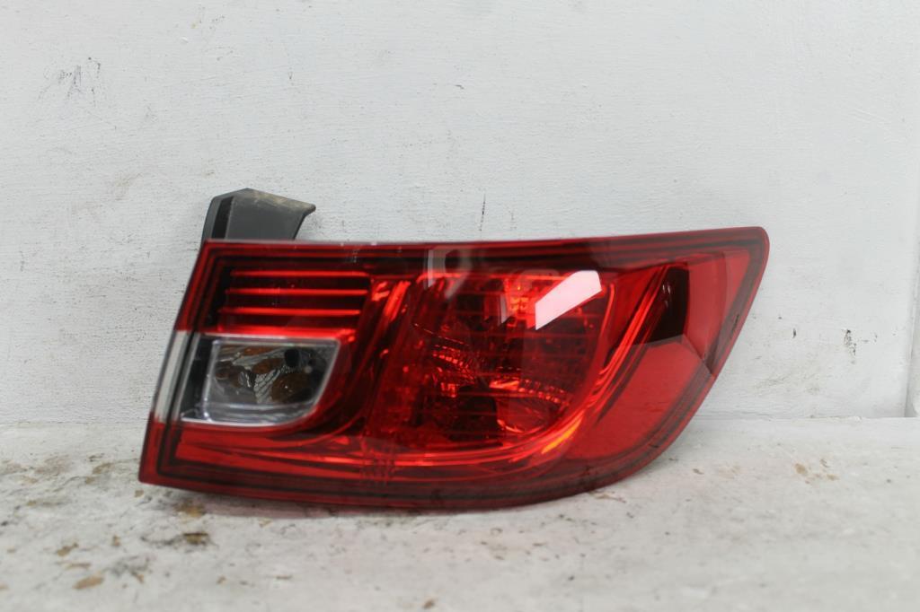 Renault, Clio Right Taillight X98 In Body, Non Led Type, 09/13 10/19