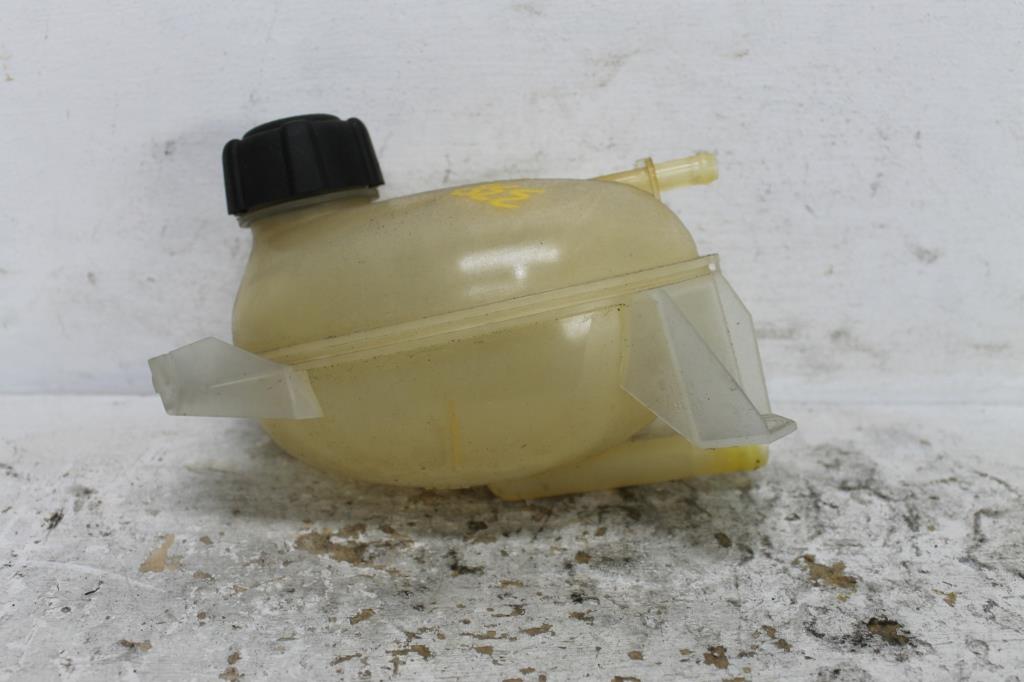 Used Renault, Clio Overflow Bottle X98 09/13 10/19 2015 – main images - All Good Parts