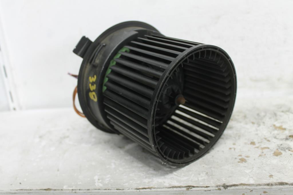 Used Renault, Clio Heater Fan Motor X98 09/13 10/19 2015 – image 2 - All Good Parts