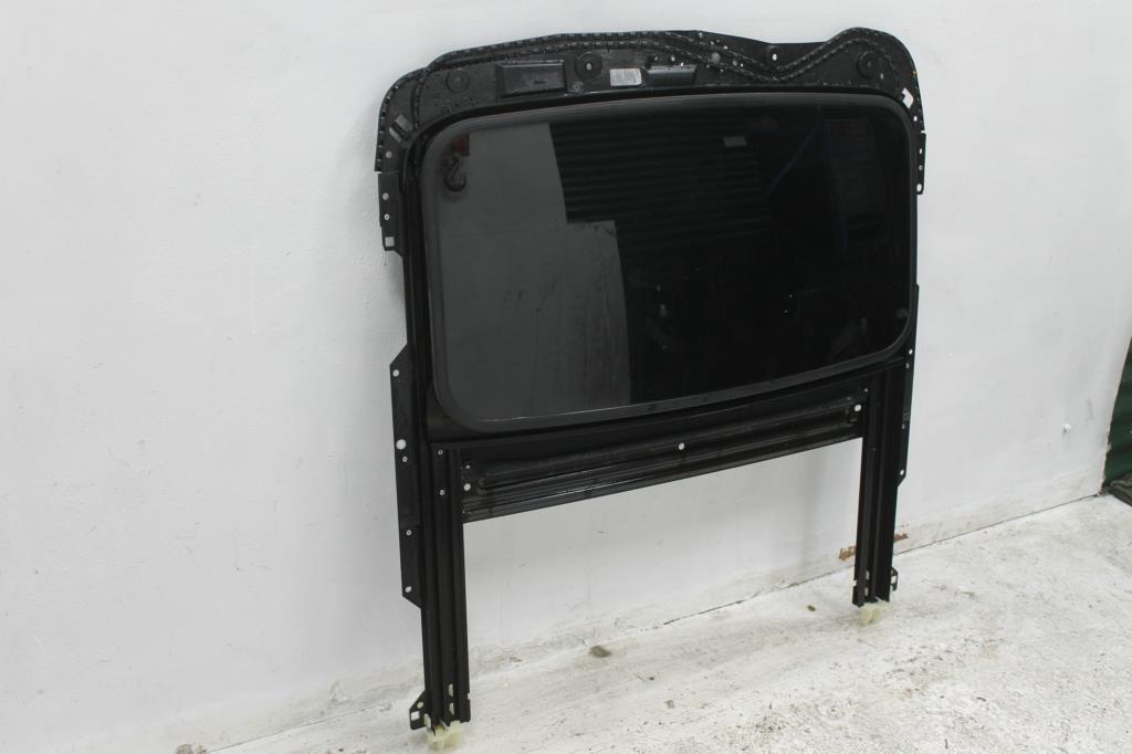 Used Ford, Focus Roof Glass/Sunroof/T Lz 07/15 11/18 2017 – image 2 - All Good Parts