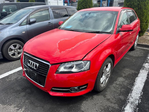 Audi, A3 Left Indicator/Fog/Side A3/S3, Bumper Foglamp Surround, 8P, Round Type, 06/04-04/13