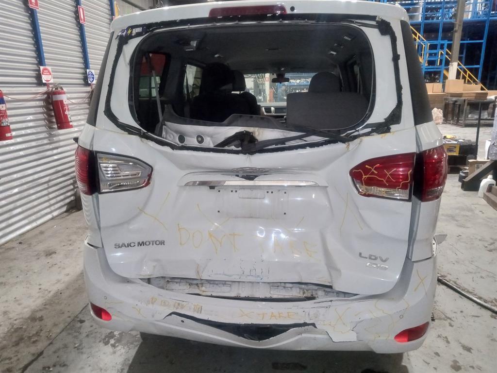 Used LDV, G10, Left Rear Door Sv7A, Wagon, Pop-Out Glass Type, Non Mould, Manual Type, 04/15-08/22 2017 – image 4 - All Good Parts