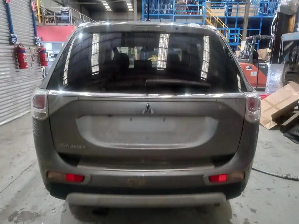 Used Mitsubishi Outlander 2014 – image 3 - All Good Parts
