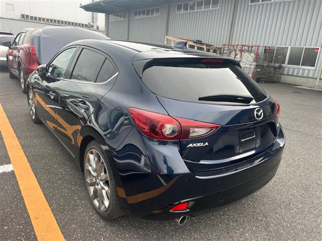 Mazda, 3 Right Front Door Bm-Bn, Sedan/Hatch, 11/13-02/19