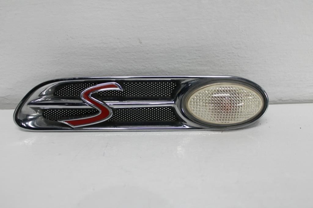 Used Mini, Cooper Left Indicator/Fog/Side Guard Flasher (Repeater), R50/R52/R53, White, 04/01-06/08 2007 – main images - All Good Parts