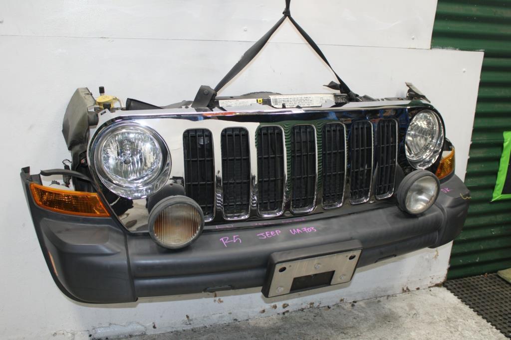 Used Jeep, Cherokee Right Indicator/Fog/Side Bumper Flasher, Kj, 11/04-11/07 2005 – main images - All Good Parts