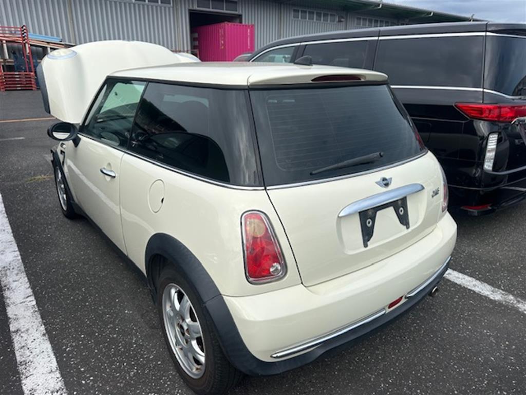Mini, Cooper Left Taillight R50/R53, Hatch, Amber Indicater At Top, 07/04-10/06