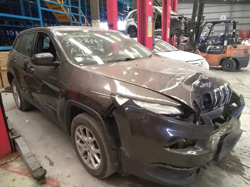 Used Jeep Cherokee 2014 – image 2 - All Good Parts