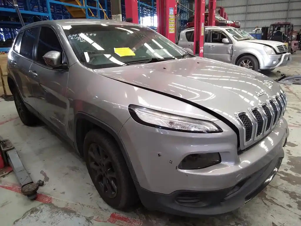 Used Jeep Cherokee 2016 – image 2 - All Good Parts